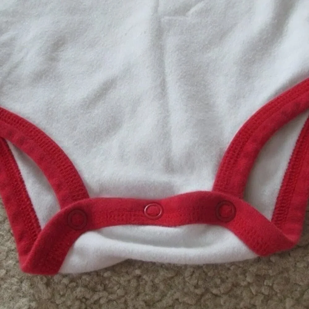 Carters Just One Year 1 Pc Bodysuit Infant Boys 6-9M White Red Dad Loves Me Snap